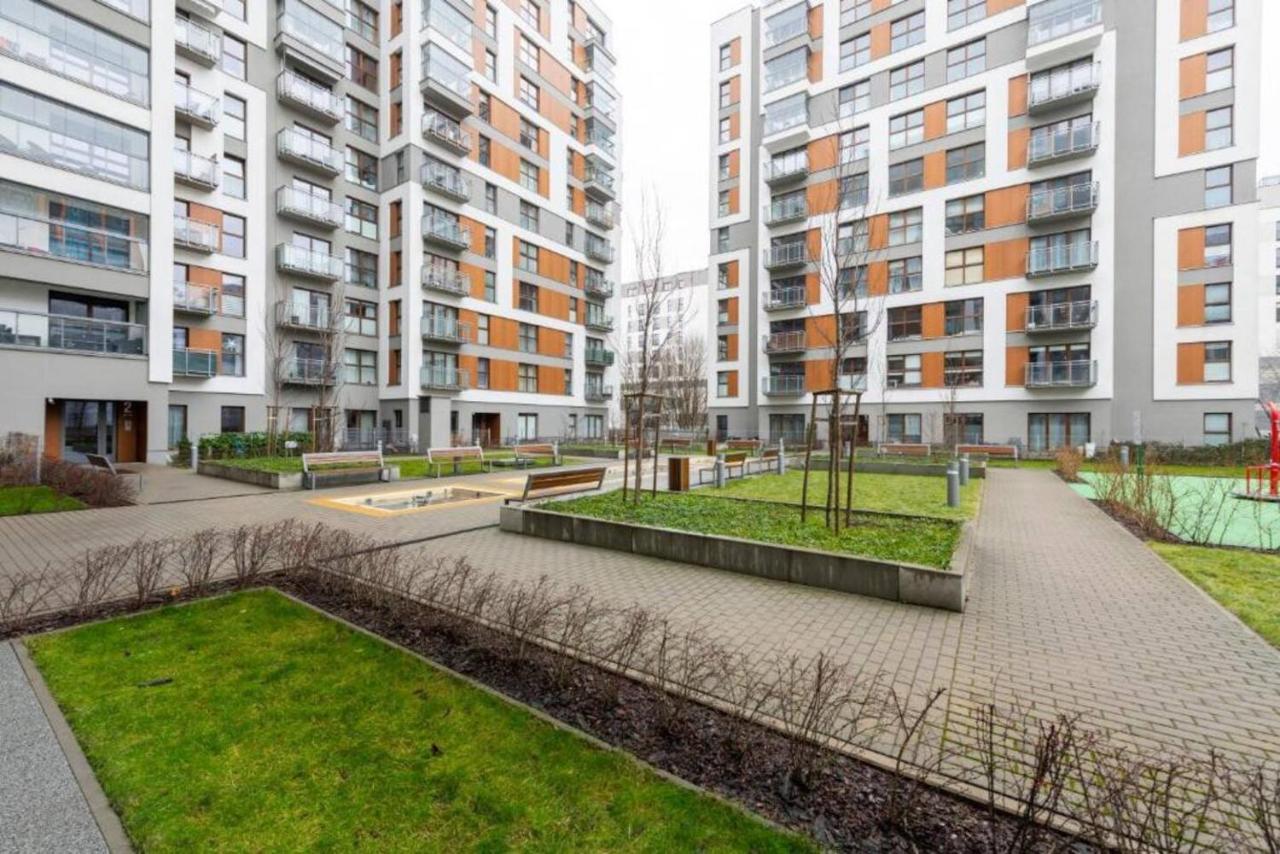 Woronicza 33B Prywatne Mieszkanie Z Oddzielna Sypialnia I Balkonem Bezplatne Miejsce Parkingowe Samodzielne Zameldowanie! Варшава Екстериор снимка